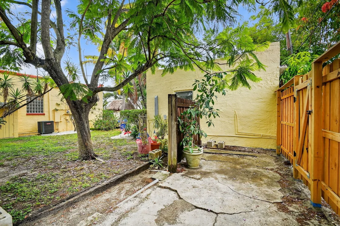 Photo of 620 Lytle Street