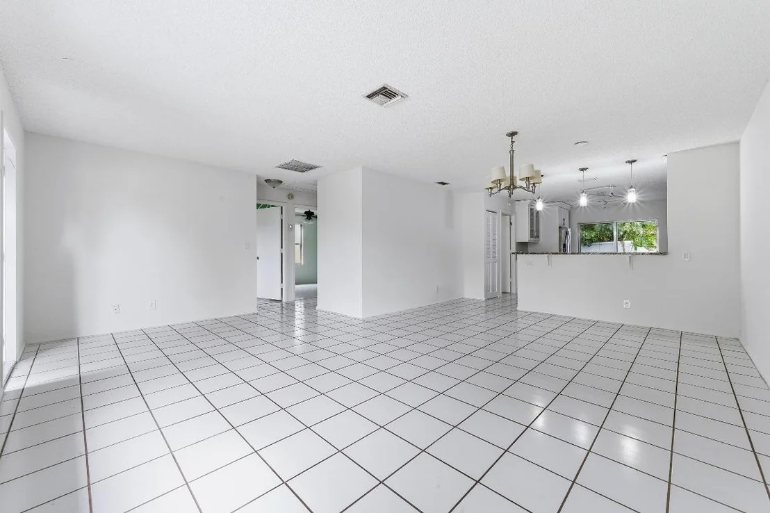 Photo of 6130 Bluegrass Circle