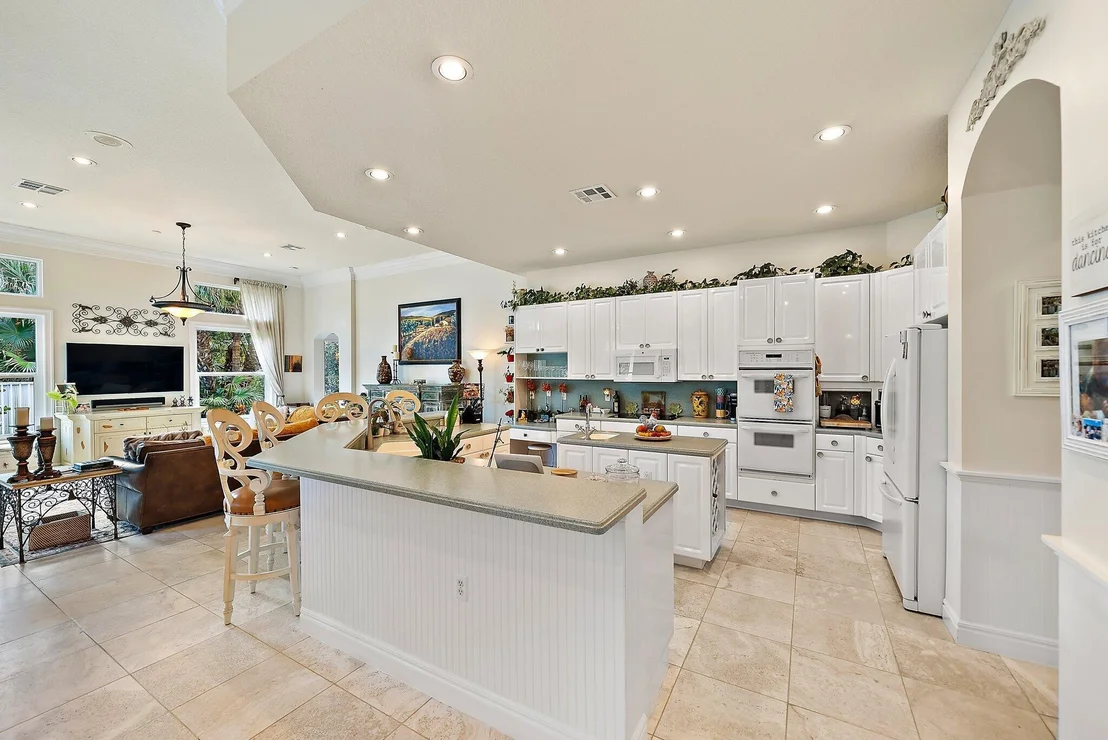 Photo of 5900 Our Robbies Road