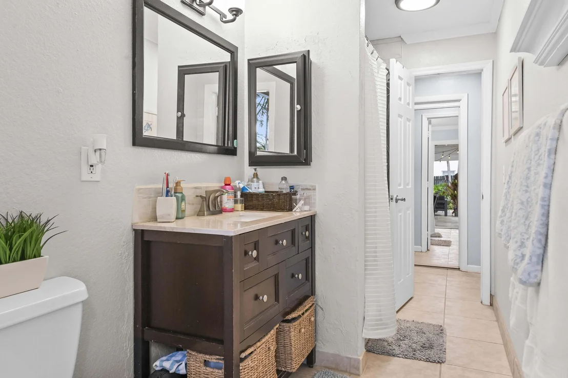 Photo of 6427 Travis Road