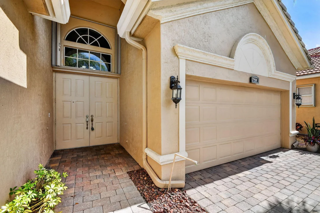 Photo of 7200 Veneto Drive