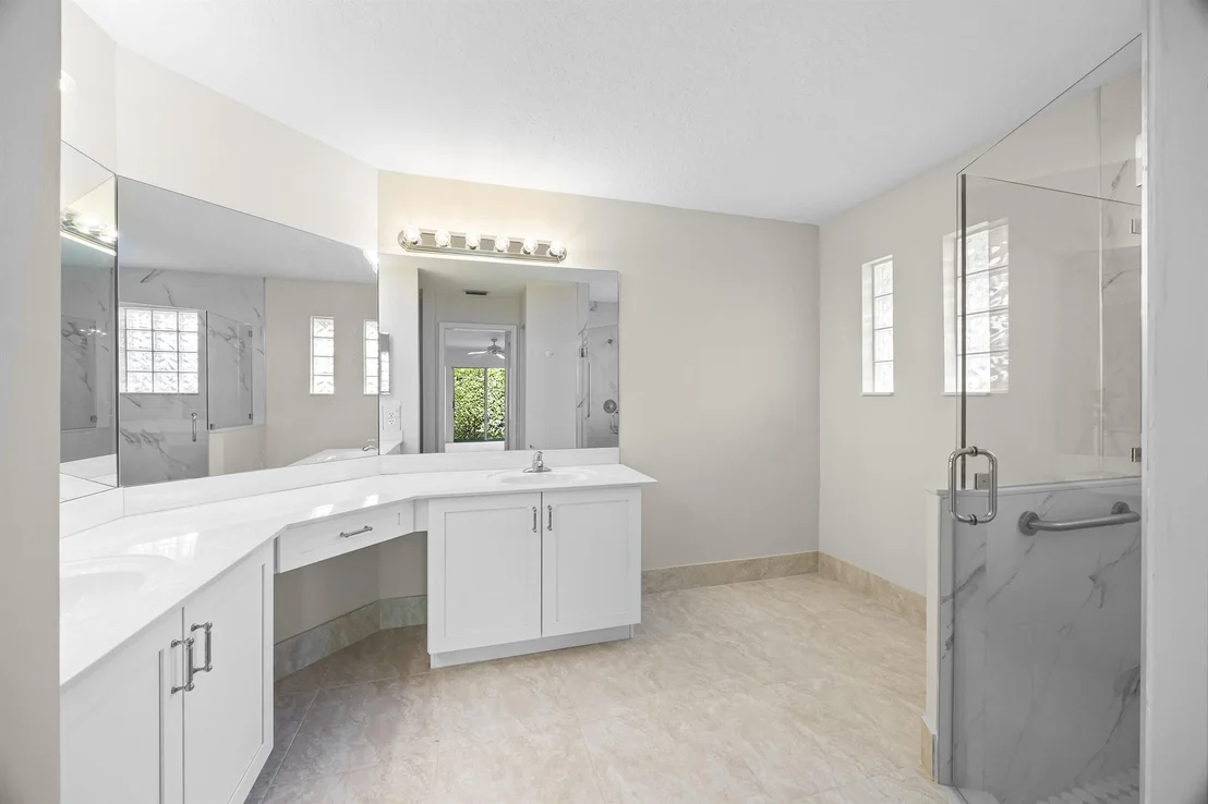 Photo of 1040 Egret Circle Circle N