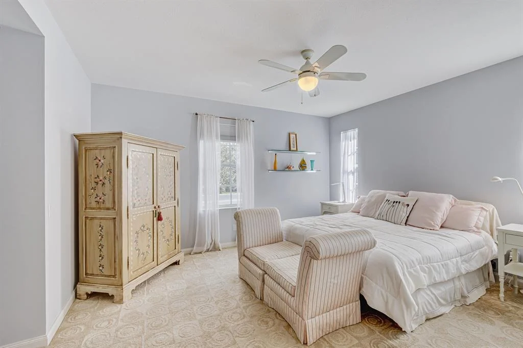 Photo of 185 Barbados Drive