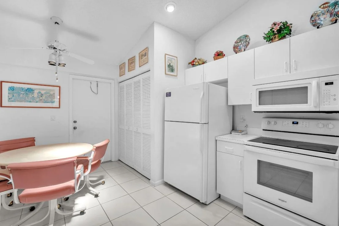 Photo of Unit D at 9976 Seacrest Circle