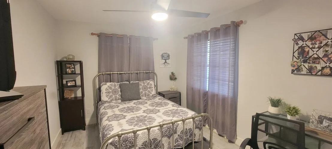 Photo of 11223 Sunset Boulevard