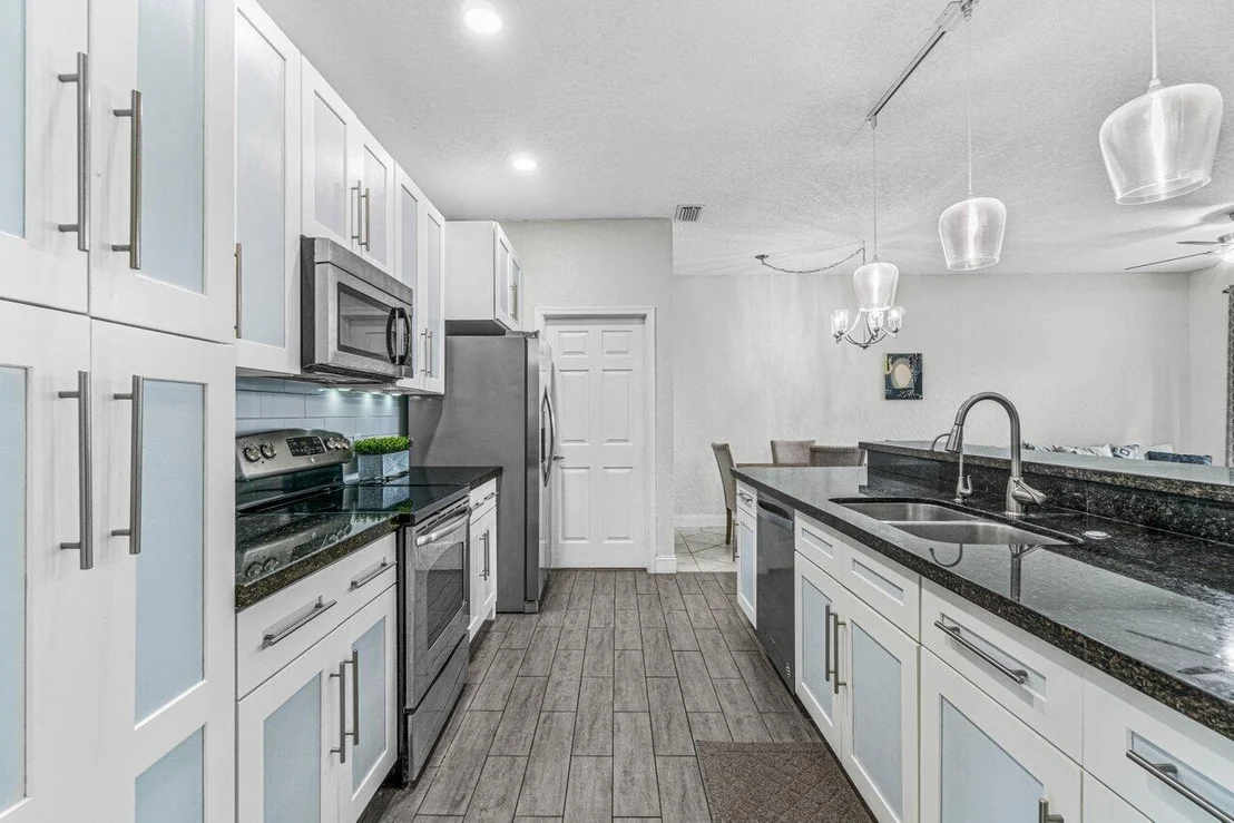 Photo of 1071 Fairfax Circle W