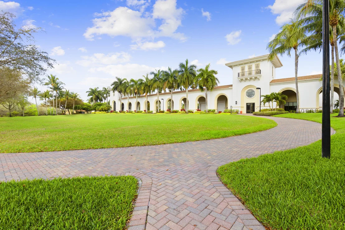 Photo of 9041 Alexandra Circle