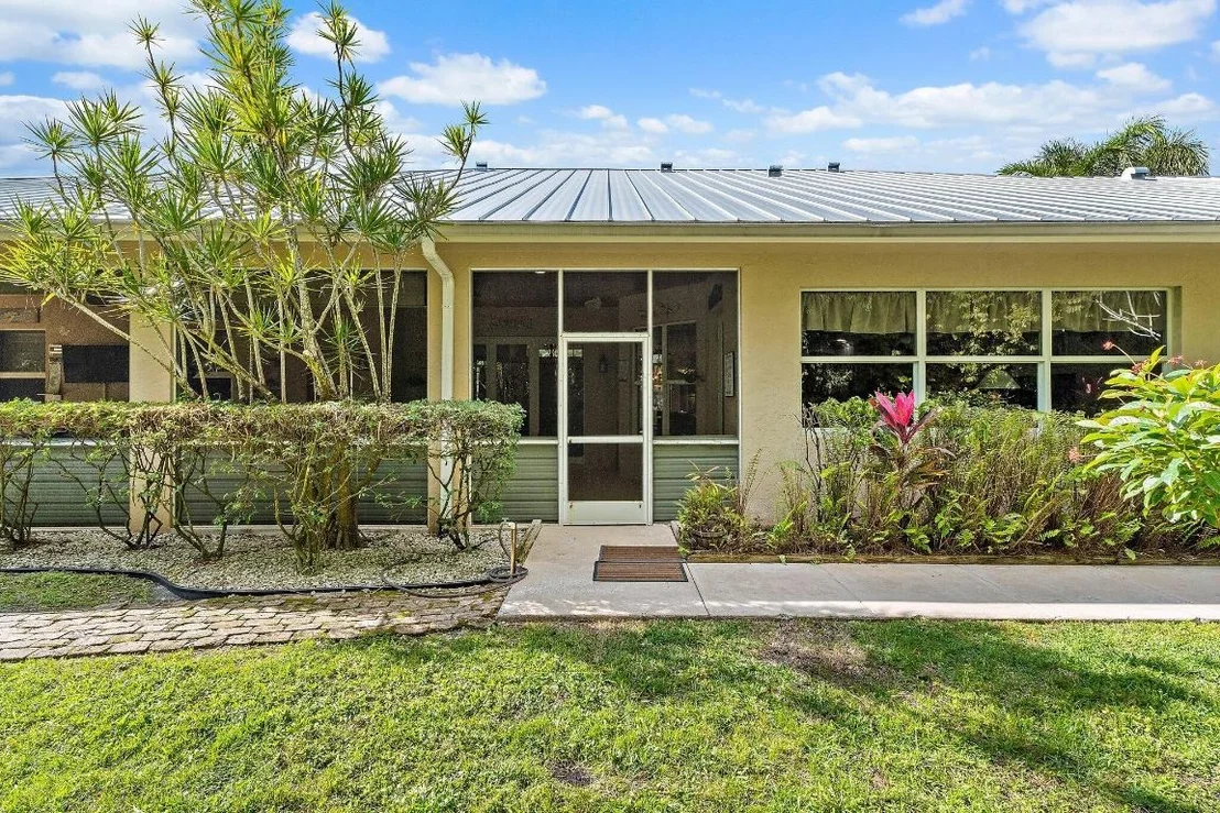 Photo of 16490 130th Avenue N