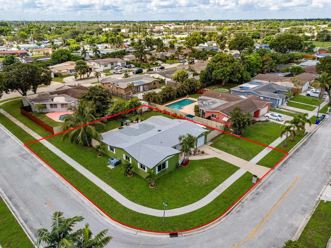 Photo of 6912 NW 5TH Place