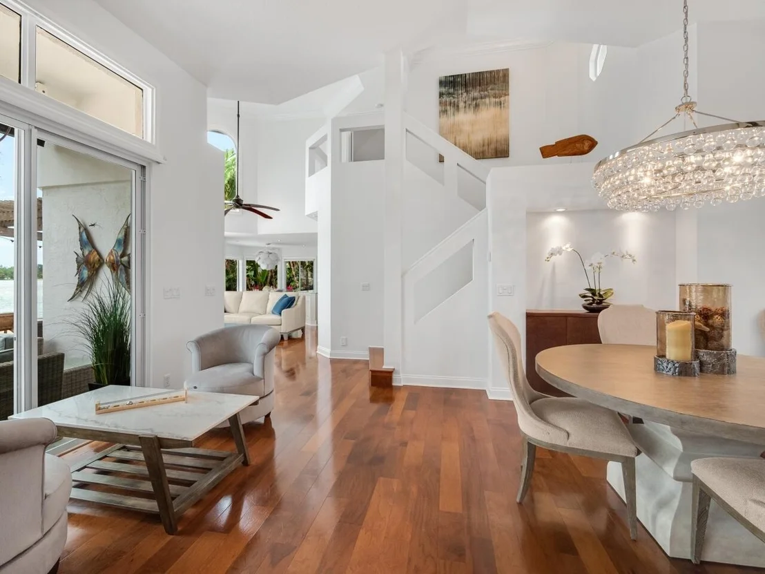 Photo of 118 Lands End Way