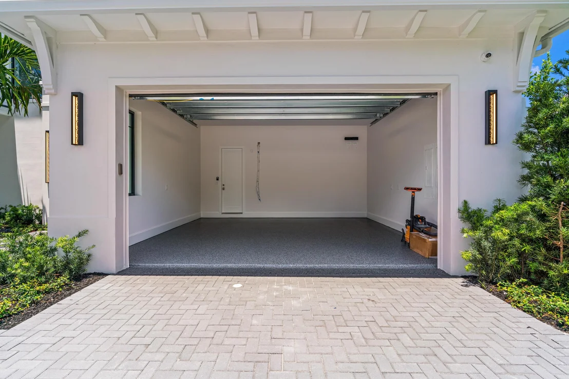 Photo of 720 NW 3rd Avenue