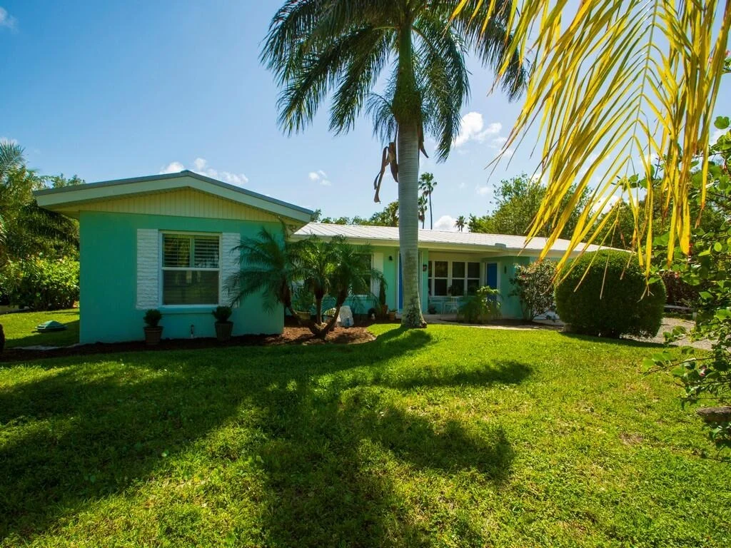 Photo of 285 Live Oak Drive
