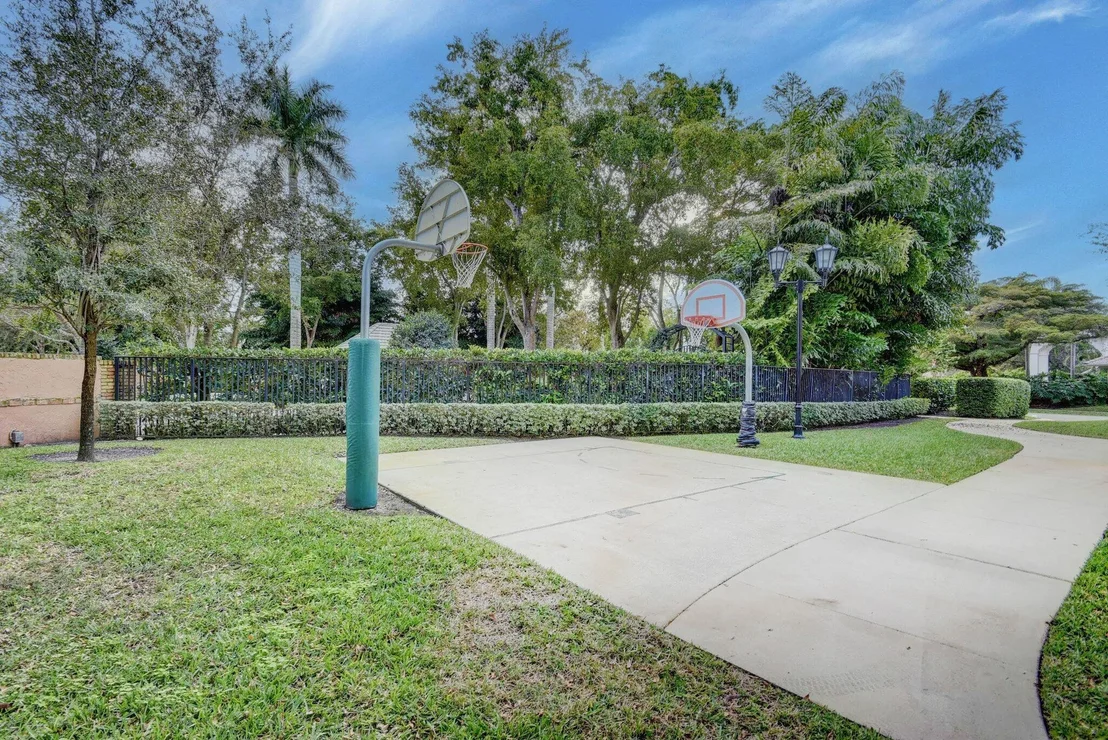 Photo of 3170 Equestrian Drive