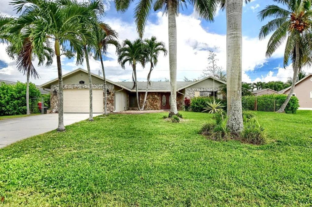 Photo of 110 W Rubber Tree Drive