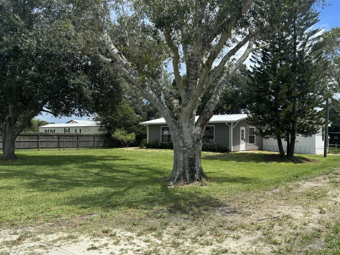 Photo of 1214 ALLIGATOR Road
