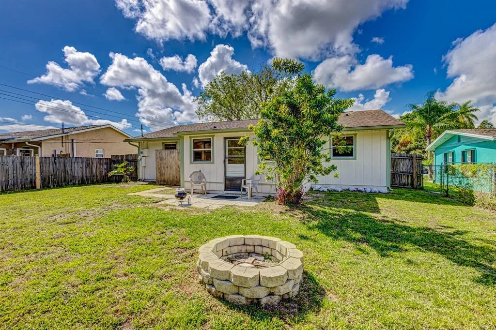 Photo of 3003 SE Bamboo Street