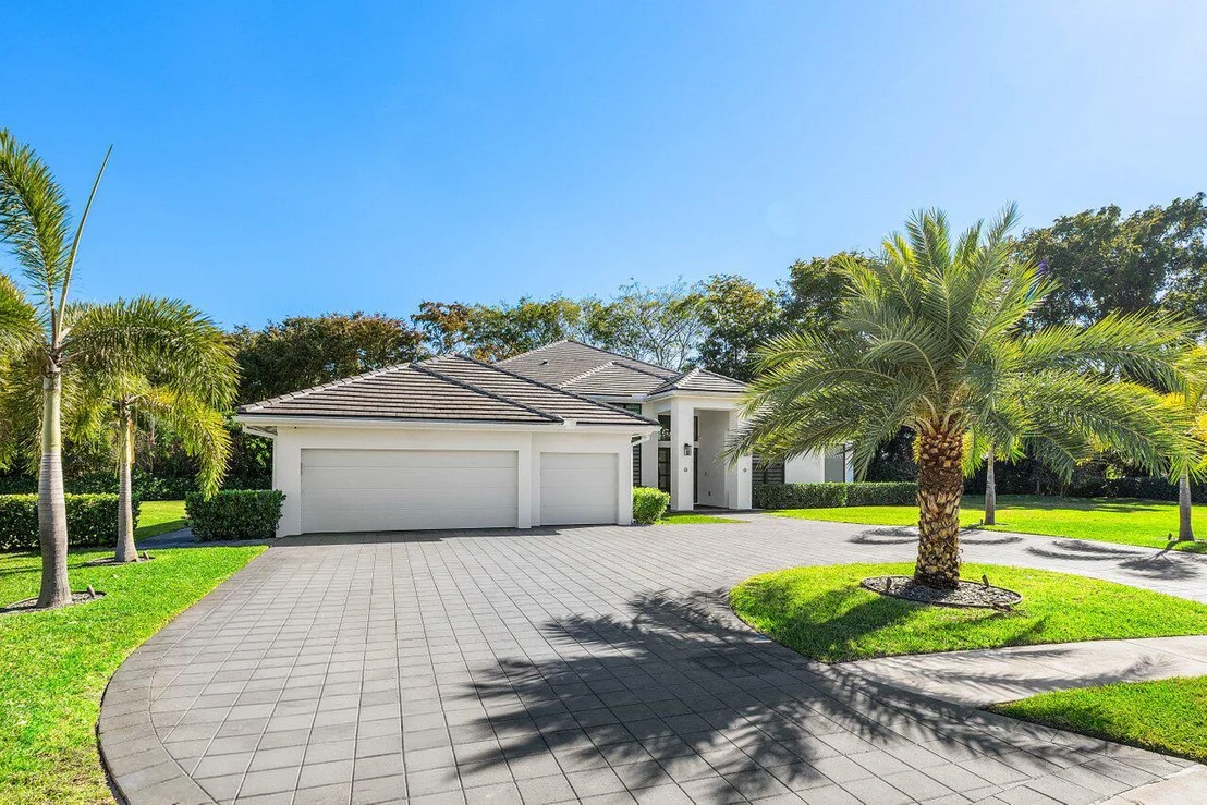 Photo of 17607 Bocaire Place