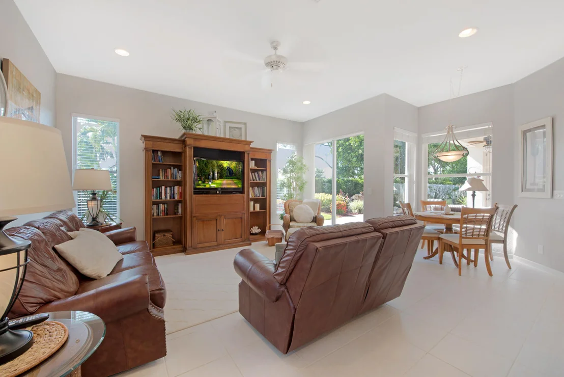 Photo of 4405 Mariners Cove Drive