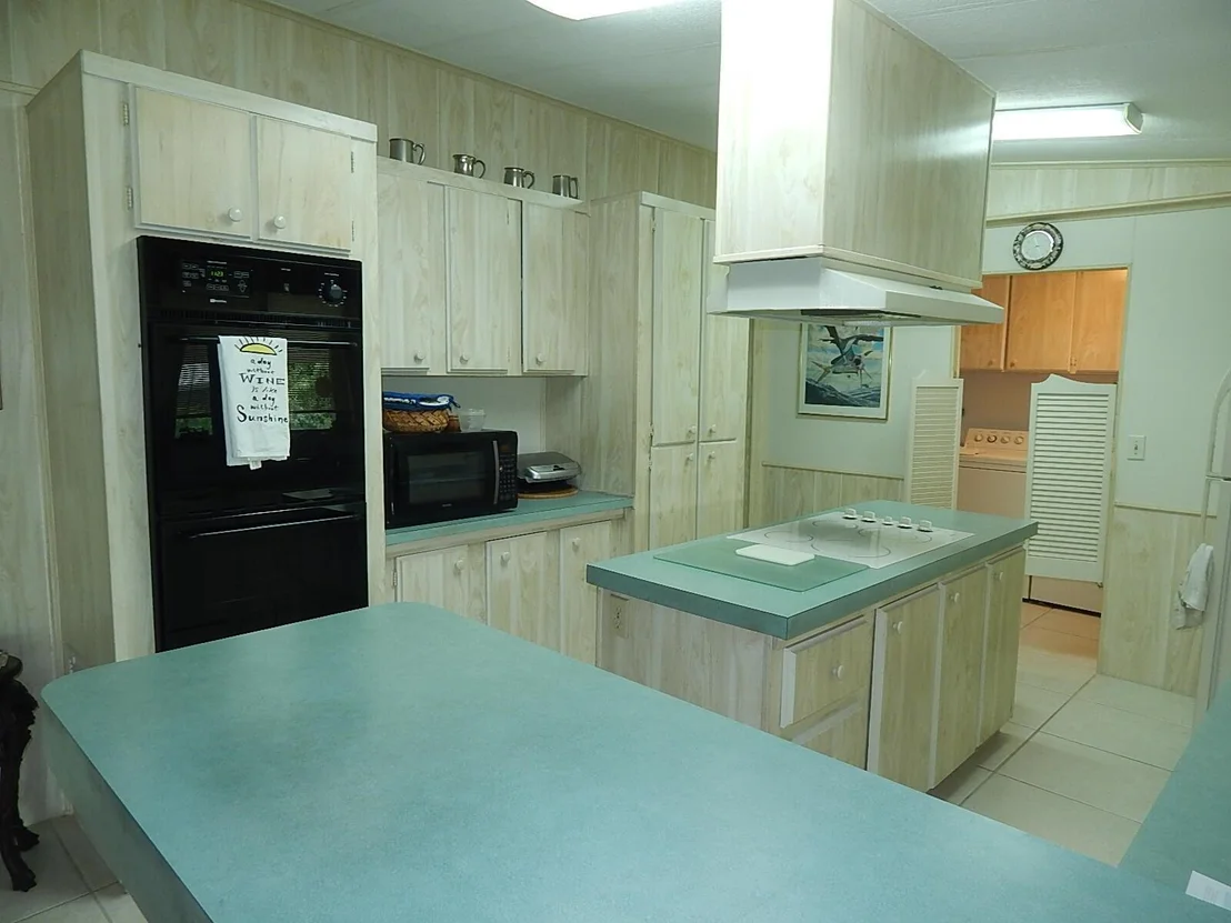 Photo of Unit 31 at 400 N A1a