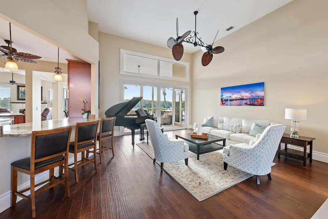 Photo of 8575 SE Water Oak Place