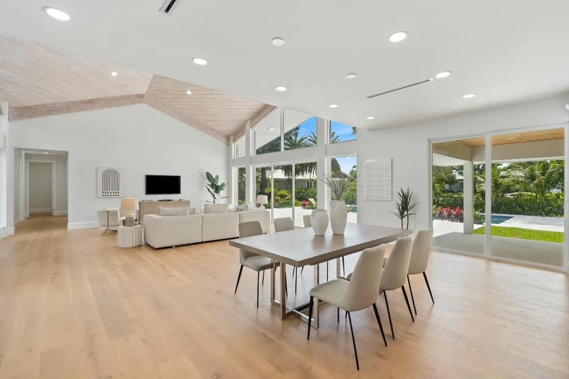 Photo of 4580 Oak Tree Court