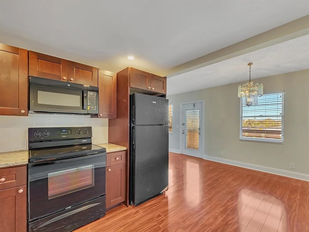 Photo of 3051 Wolverton C
