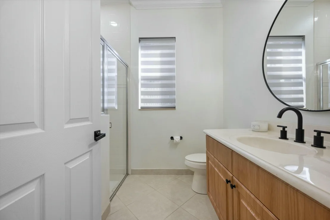 Photo of 1386 Beacon Circle