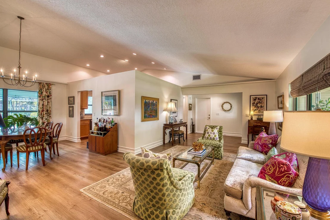 Photo of 18402 Lake Bend Drive