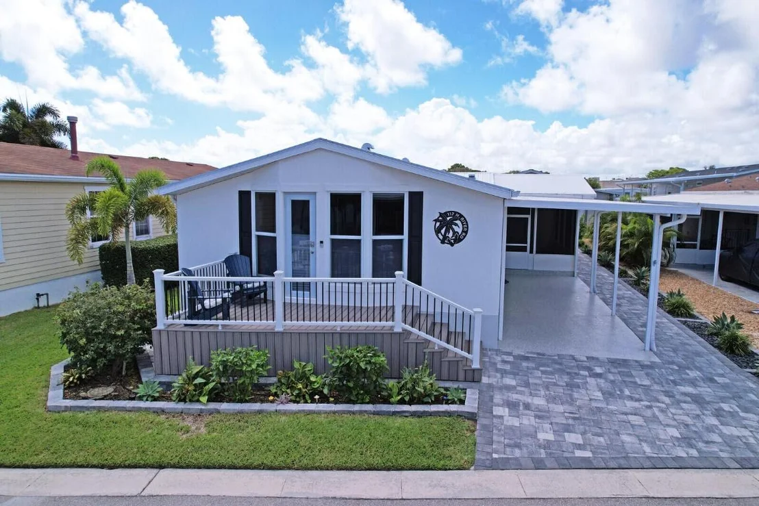 Photo of Unit 117 at 400 N A1a 117