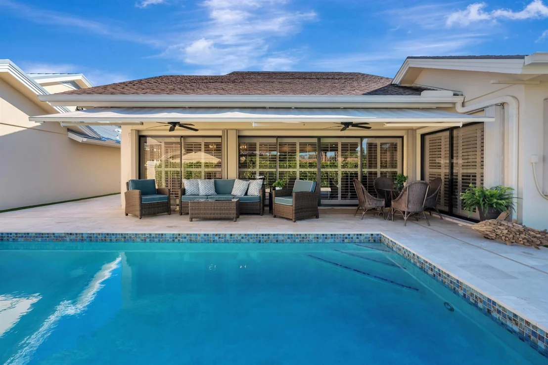 Photo of 242 E River Park Drive