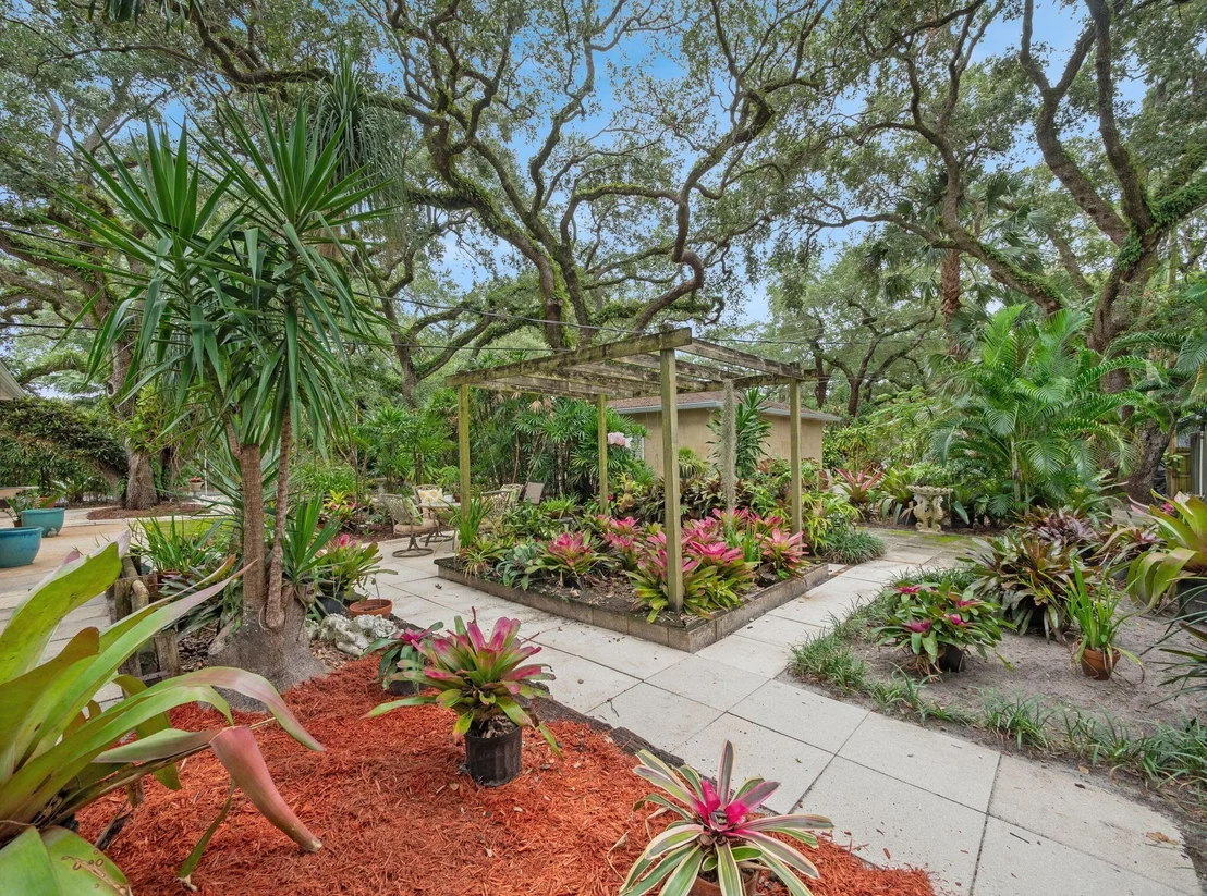 Photo of 2712 Lone Pine Road