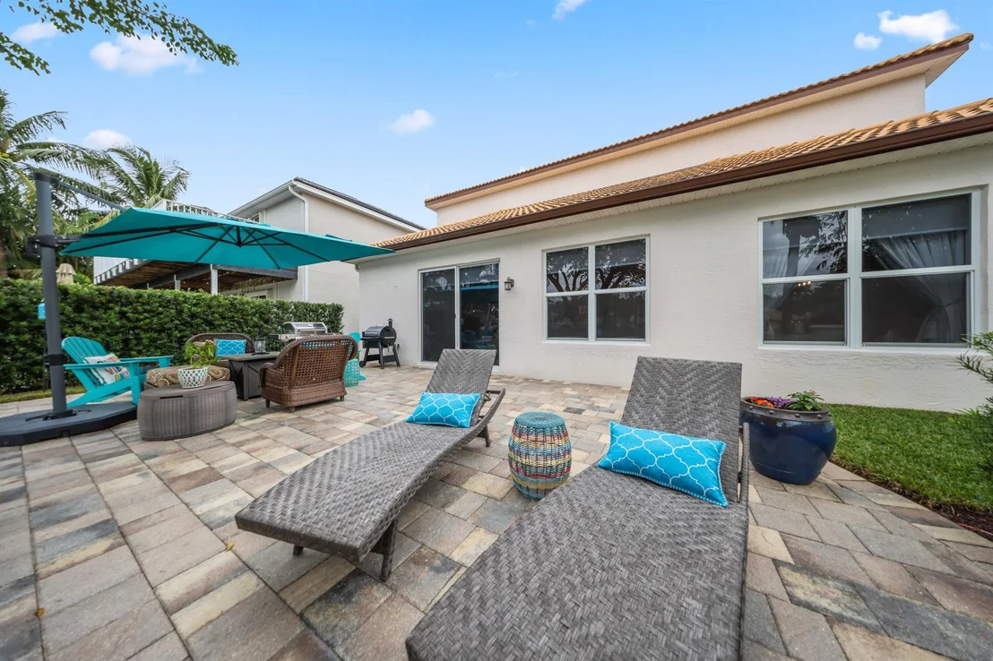 Photo of 560 Anchor Point