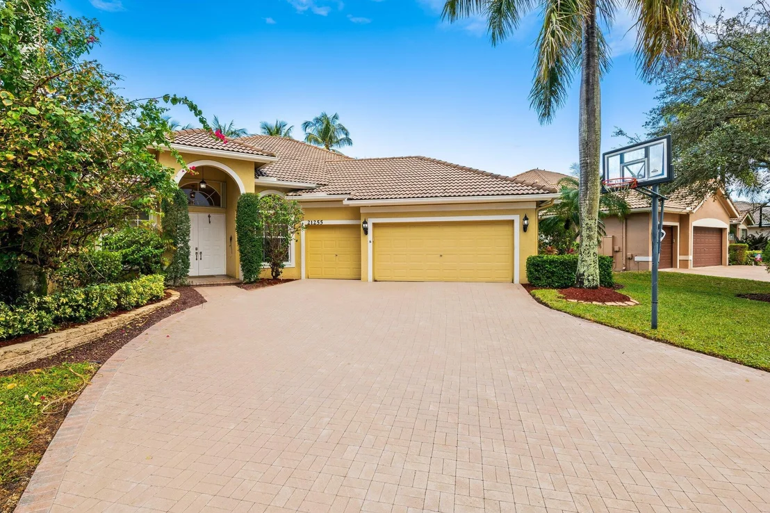 Photo of 21255 Falls Ridge Way