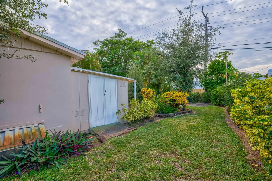 Photo of 700 Juniper Drive