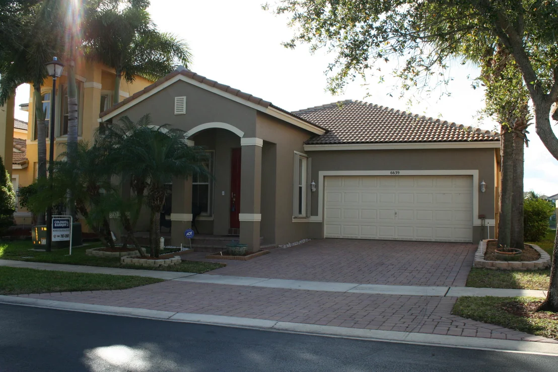 Photo of 6639 Jacques Way