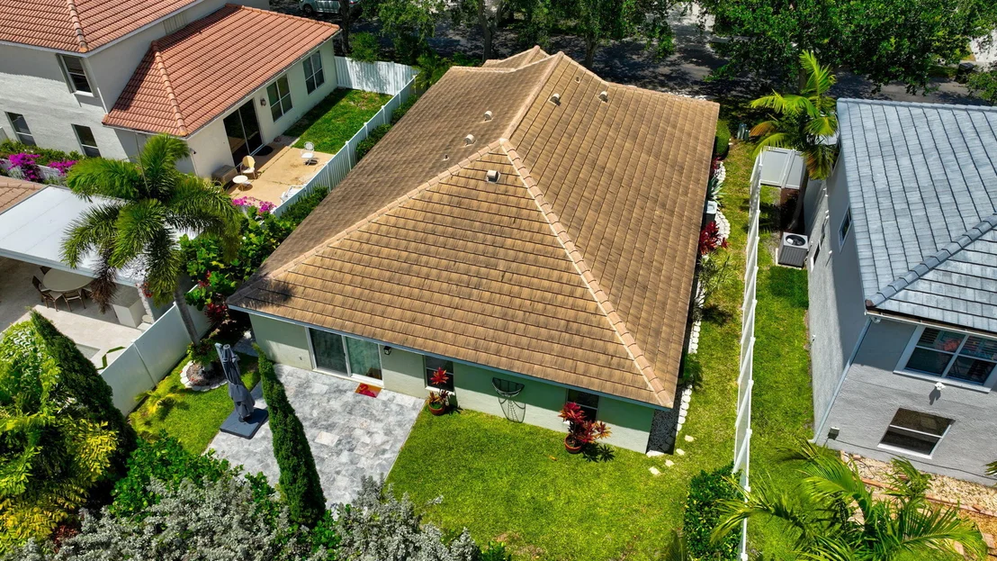 Photo of 1142 Canoe Point