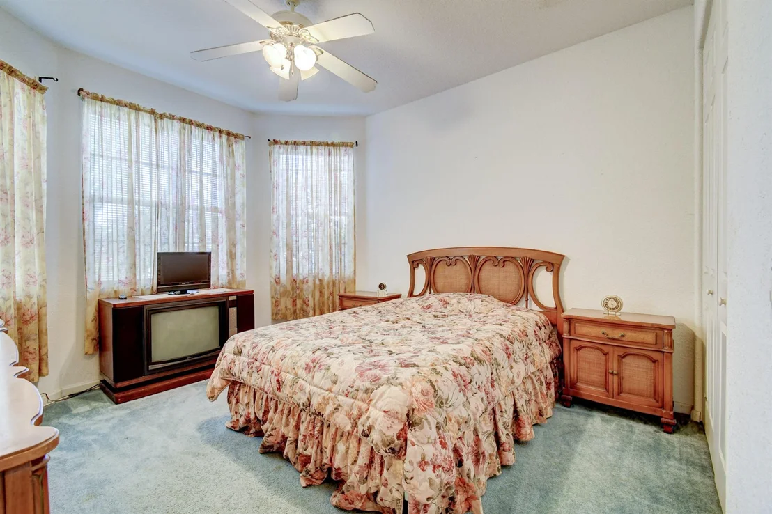 Photo of 8832 Palm River Drive