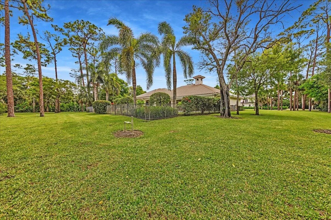 Photo of 378 Squire Drive