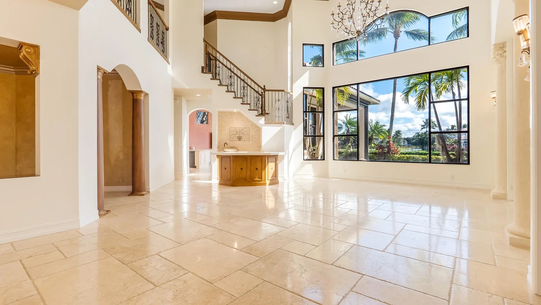Photo of 17602 Middle Lake Drive