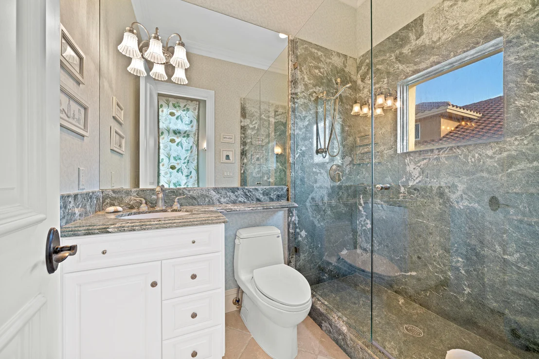 Photo of 4117 S Ocean Boulevard