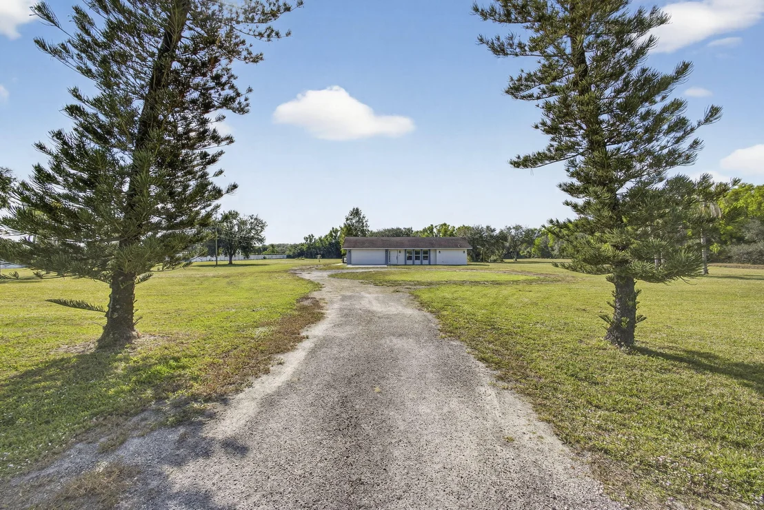Photo of 16490 Rustic Road