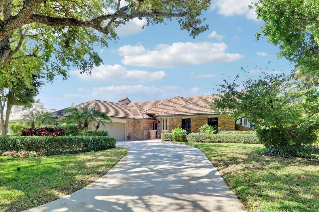 Photo of 18421 SE Heritage Drive
