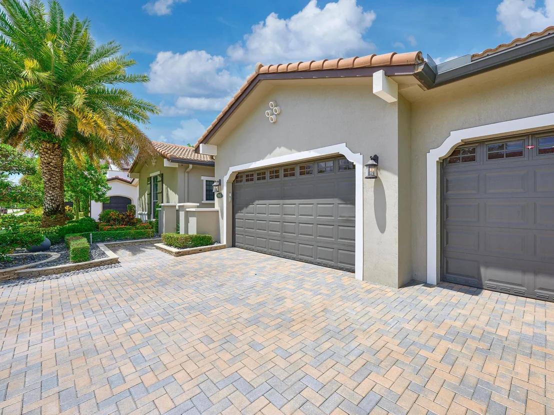 Photo of 8965 Watercrest Circle E