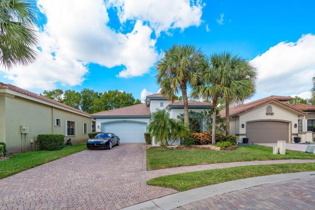 Photo of 9786 Isles Cay Drive