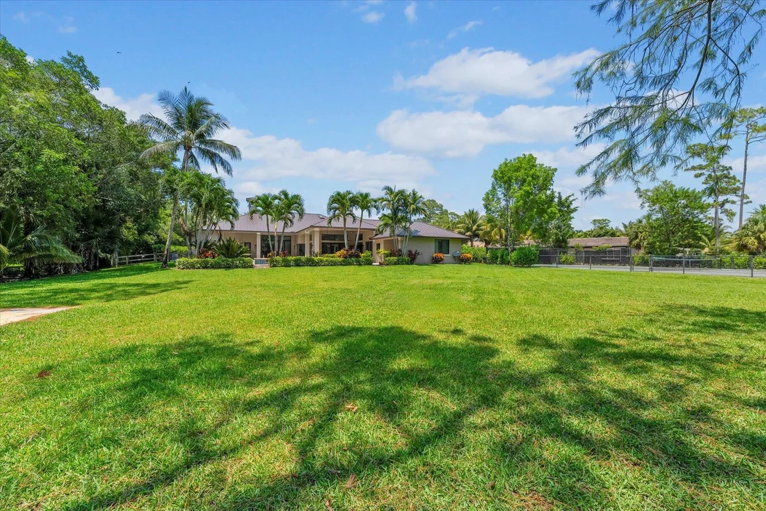 Photo of 14370 Halter Road