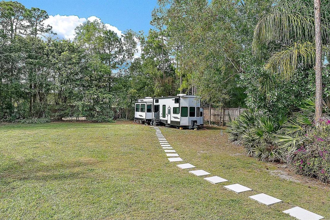 Photo of 15415 Alexander Run