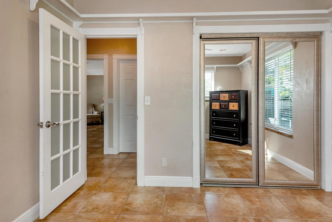 Photo of 327 Ellamar Road