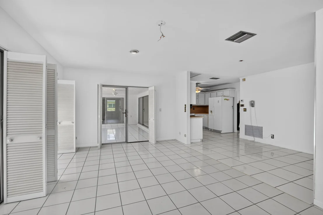 Photo of 410 Bonaventure Boulevard