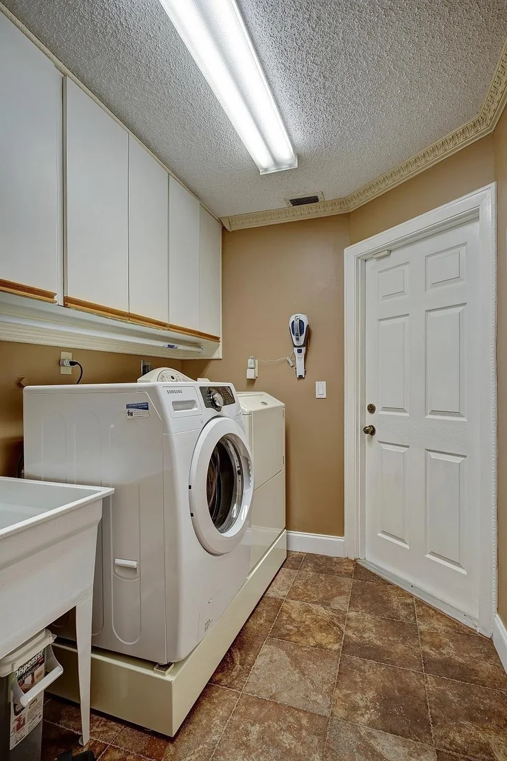 Photo of 8117 Cassia Drive