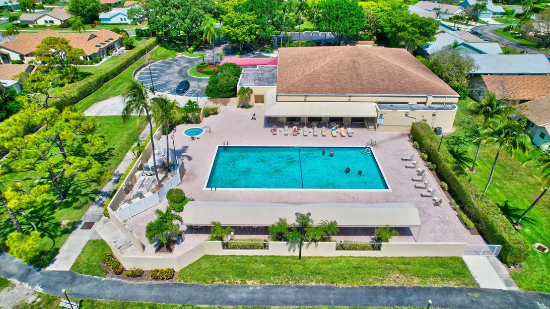 Photo of 2925 Riviera Drive